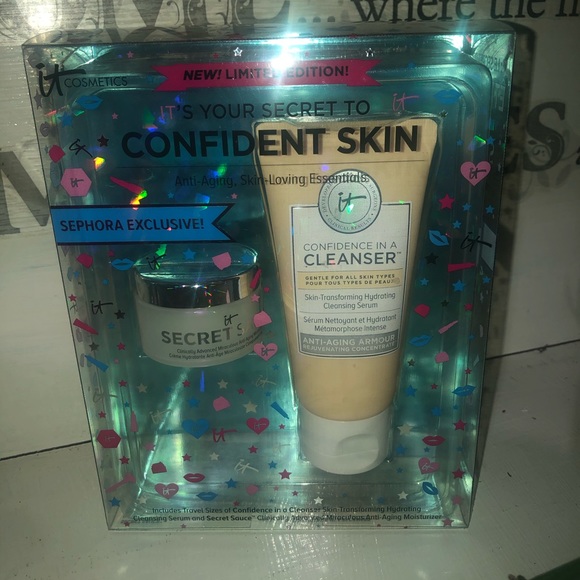 🧚🏻♀️NWT Limited Edition Confident Skin Gift Set - Picture 3 of 7